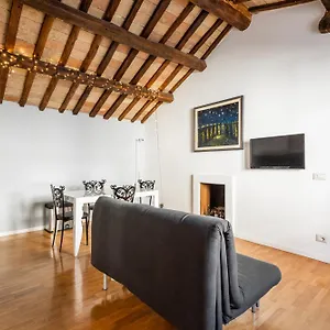Pavone Centre Romantic Apartamento